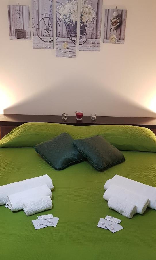 B&B "Gabriel&Melissa" Airport View - Nuova - Ristrutturato Gennaio 2022 泰塞拉 外观 照片